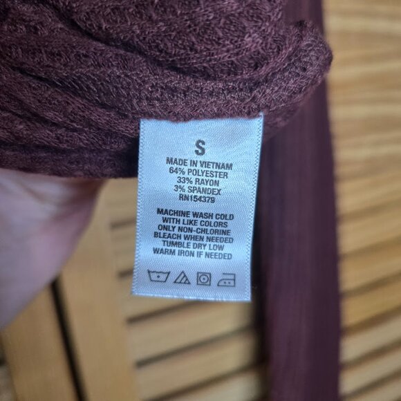 Aeropostale Women's Long Sleeve Cropped Top with Front Tie, Size Small - Picture 4 of 5